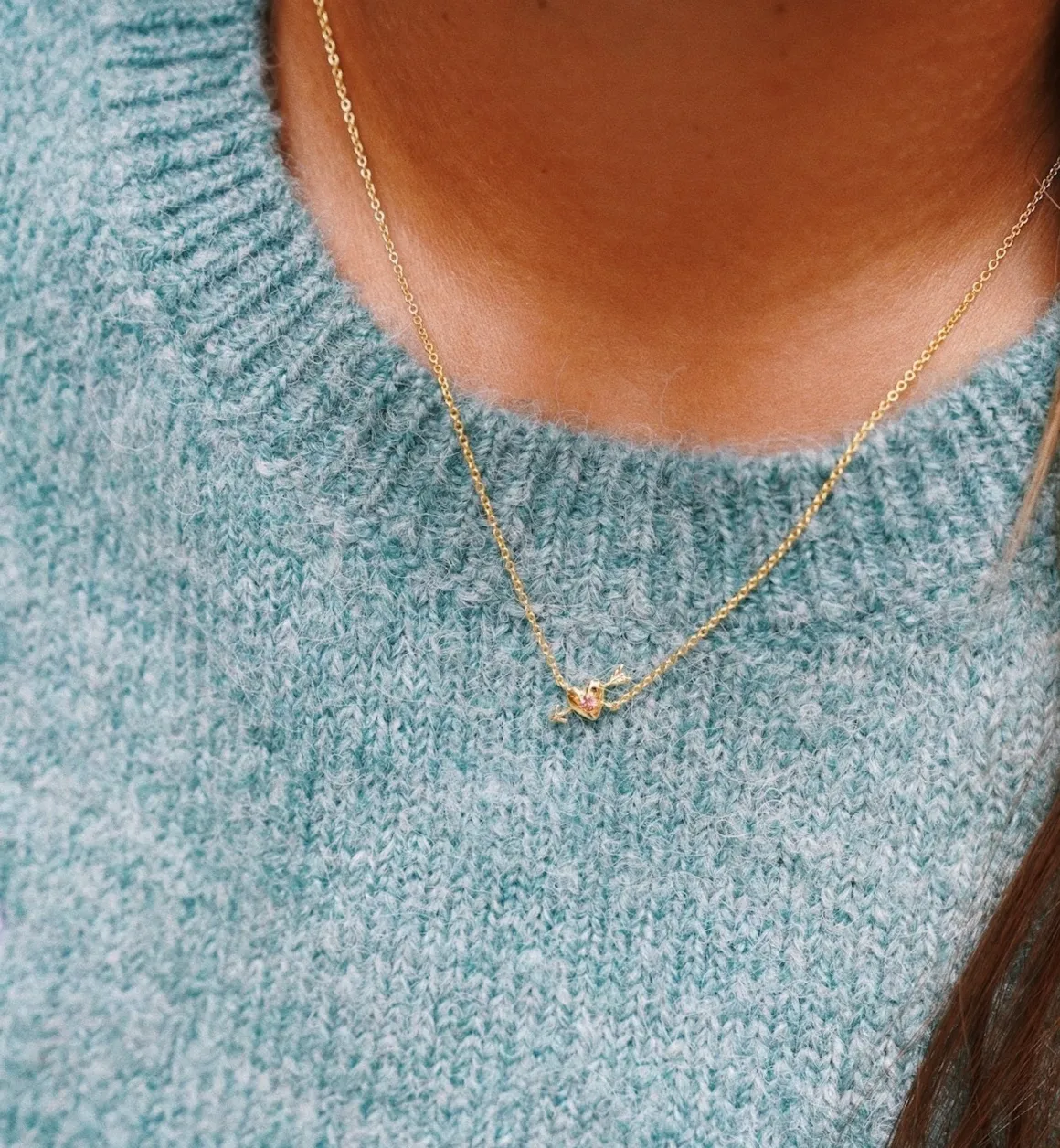 Anna + Nina 14K Goud | Voor Je Partner | Arrowed Heart Necklace 14K