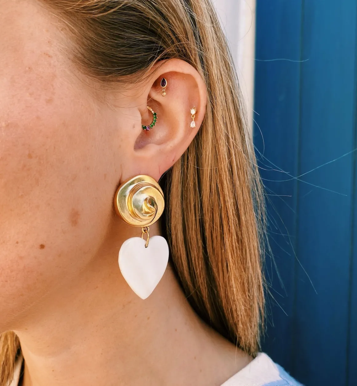 Brinker + Eliza ​Verguld | Rainey White Heart Earrings