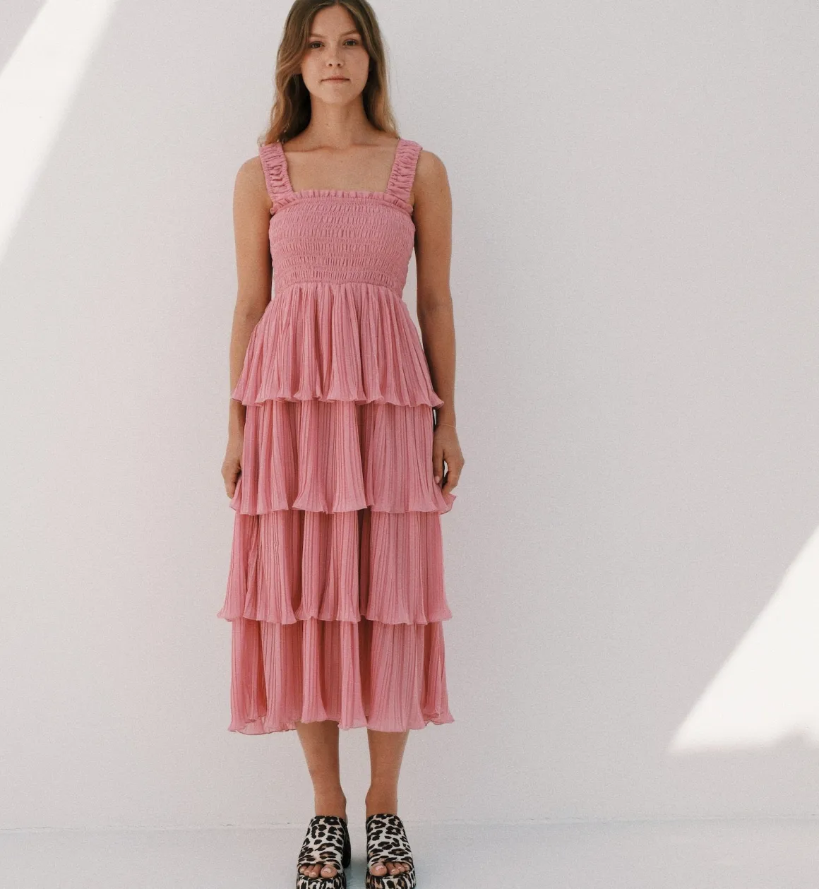 GANNI Jurken | Pleated Georgette Midi Strap Dress Pink