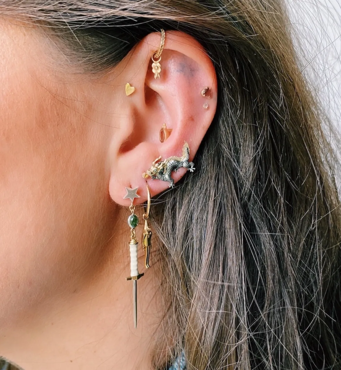 Anna + Nina Zilver & Verzilverd | Single Parchment Sword Earring